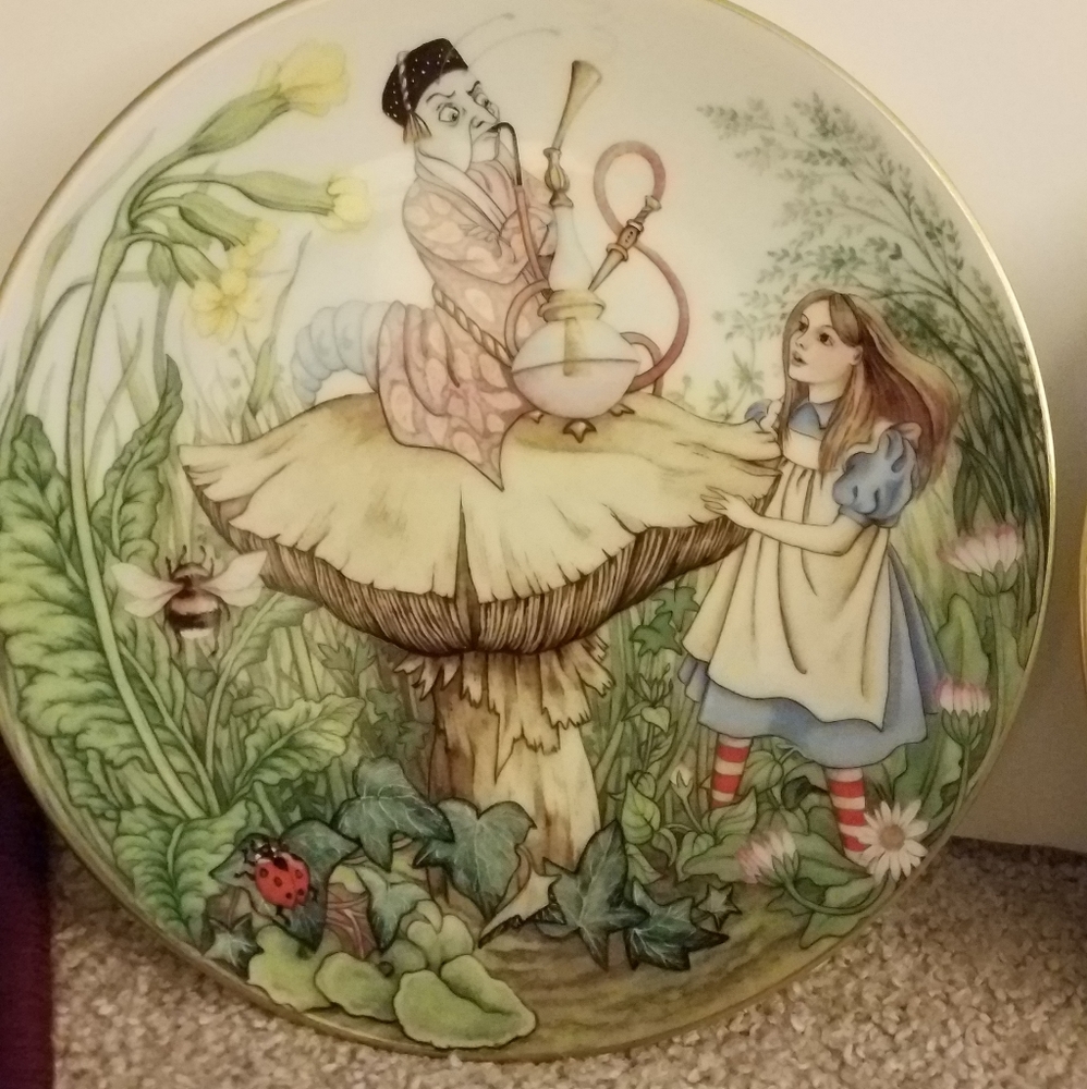 Alice in wonderland collector plates